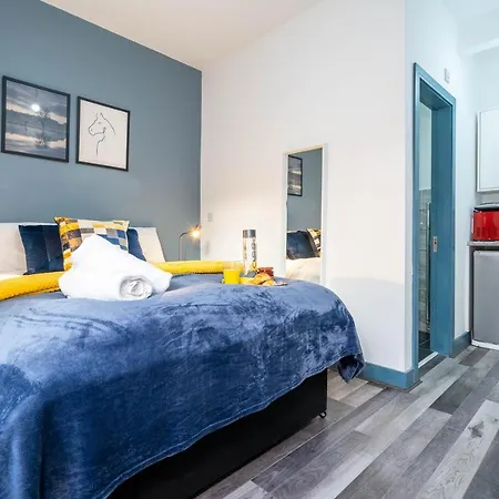 Sky Rooms One Bedroom Modern Studio Apartment 5 Birmingham Exterior photo