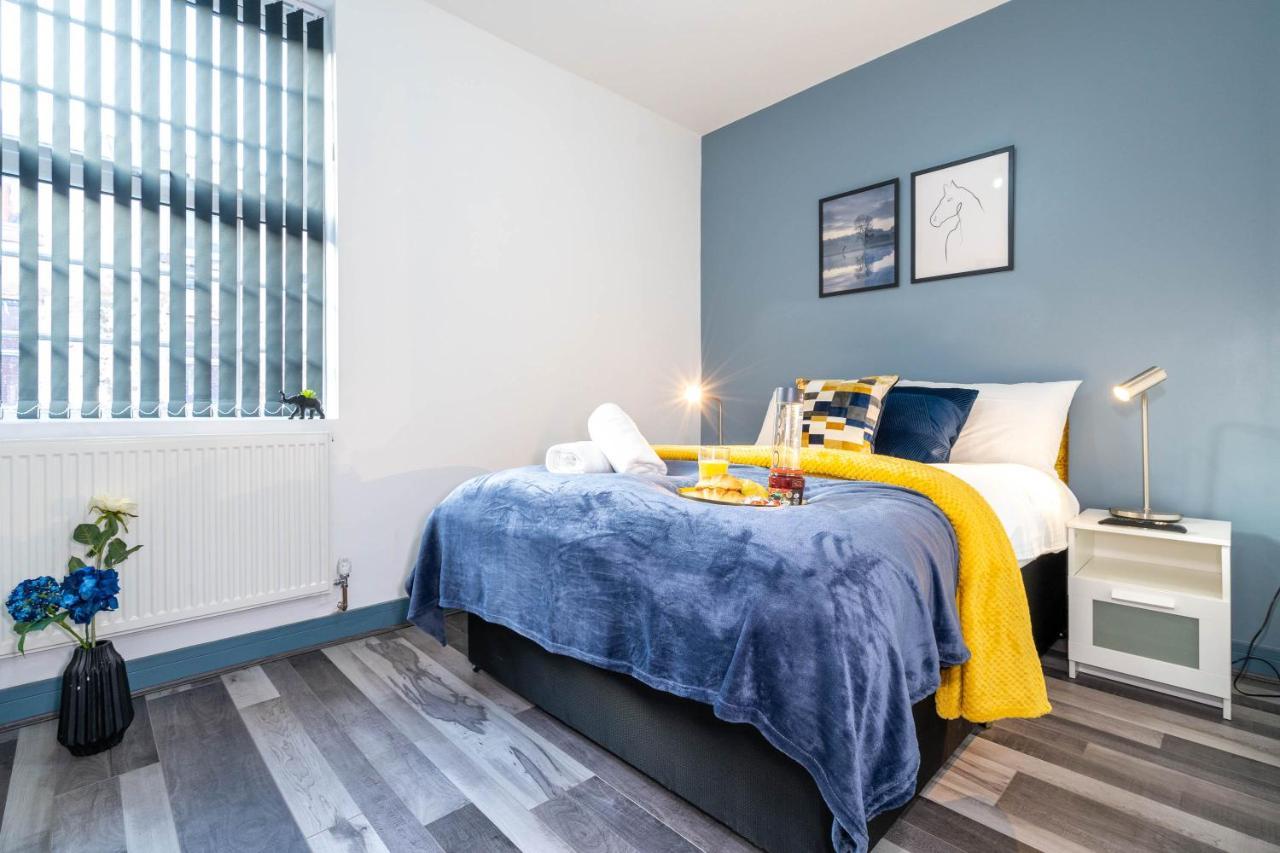 Sky One Bedroom Modern 5
